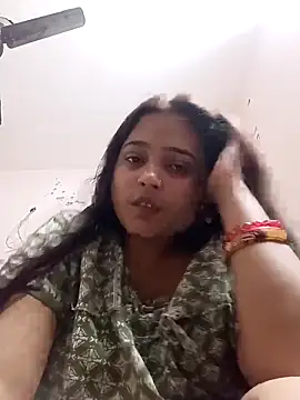 Trisha_71 webcam