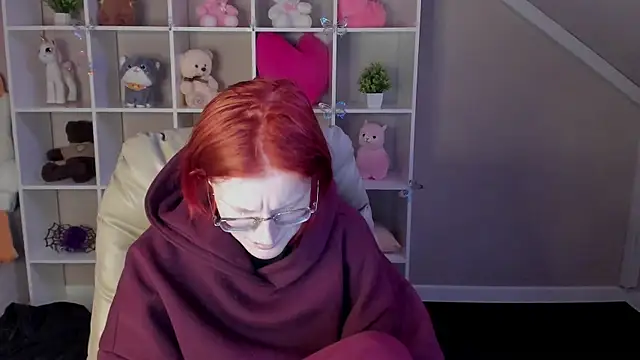 ElizabethHarpper webcam