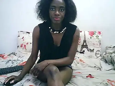 BrunetteNaomi8 webcam