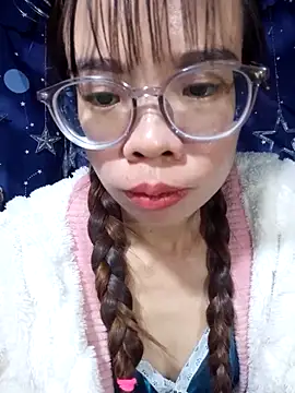 __Mai-love19__ webcam