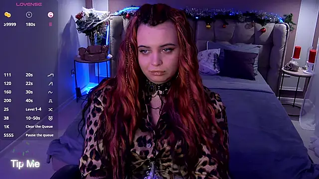 Miss_Maya_Mils webcam