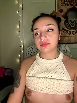 CharmingMaddie webcam