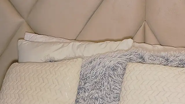 CharlotteeBrownn webcam