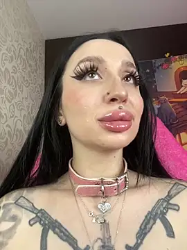 Webcam Model (Molly__Moon)  is live.Free join now!