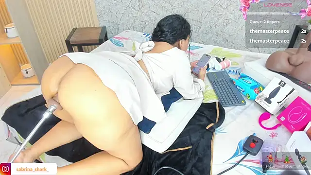 sabrina_shark_ webcam