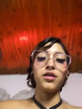 LilithMonette webcam