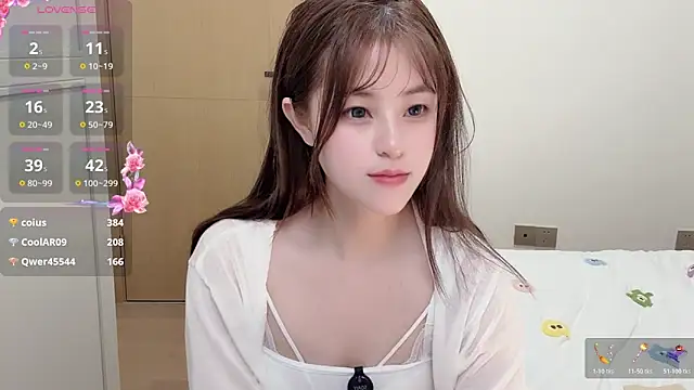 美女Unafaye在线直播