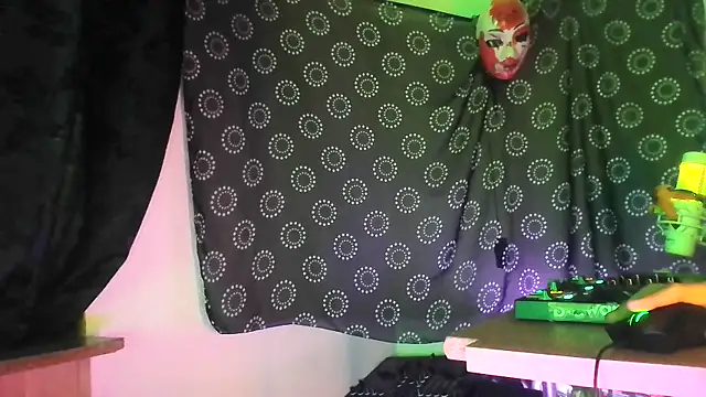 guyst049 (Ask my age) - Please leave me a little love ;) Thanks