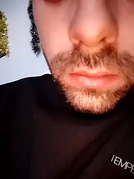 Elchicomalo29 webcam