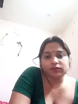Trisha_71 webcam