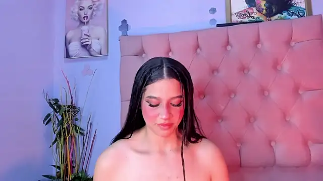 Megan_Luxe webcam