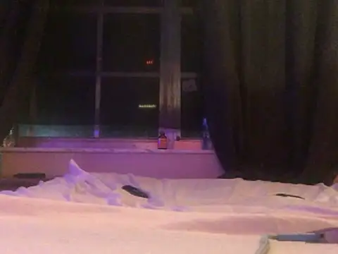 Thickwhitetight webcam