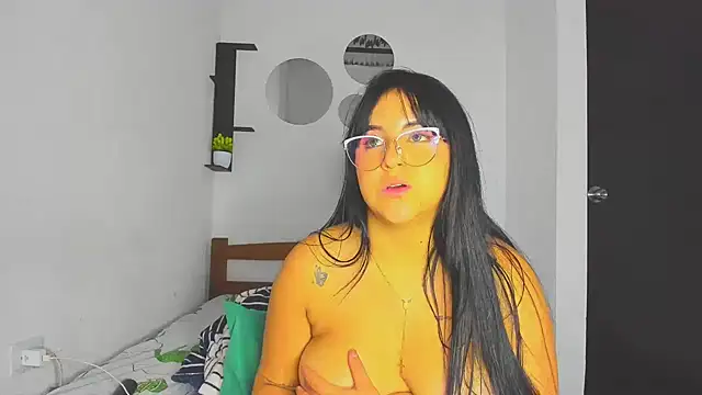 Yessica_rabbit19 webcam