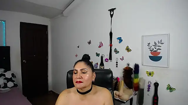 mature_bigboobs10 webcam