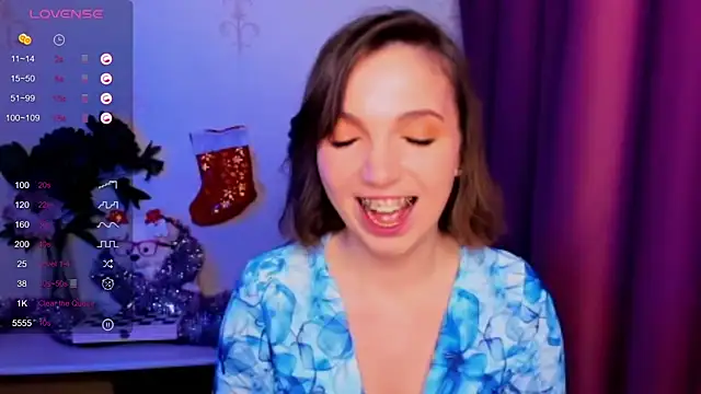 KindHazelHere_ webcam