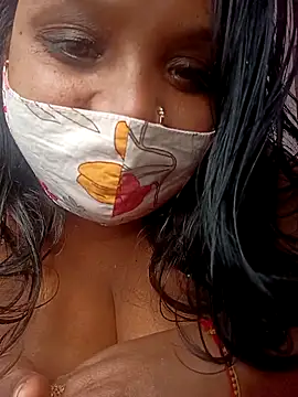 Webcam Model (CUTE-LOVE-SWEETS)  is live.Free join now!