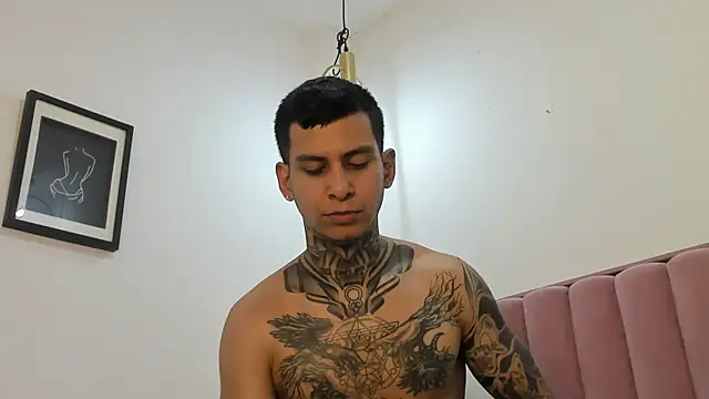 Andrew_sanders68 webcam