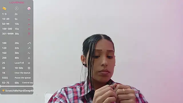 yourcuteneighbourr webcam