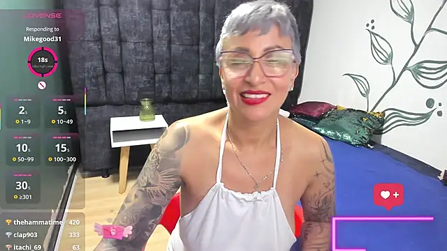 Charlotte__Gray webcam