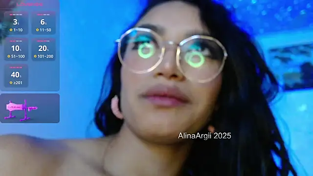 AlinaArgii webcam