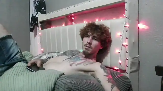 derrick7799 (M young) - chilling