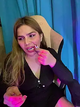 MissFlammaraa webcam