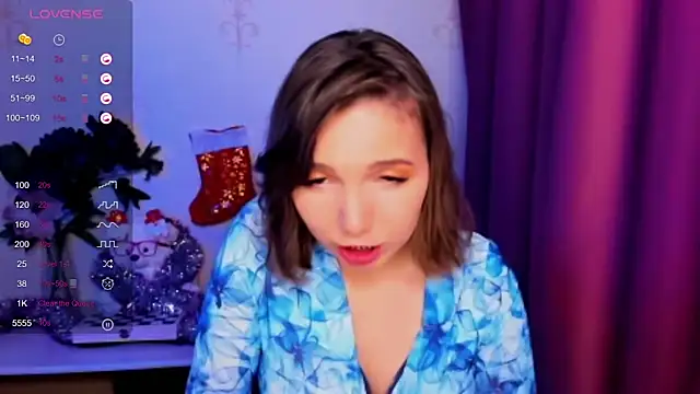 KindHazelHere_ webcam