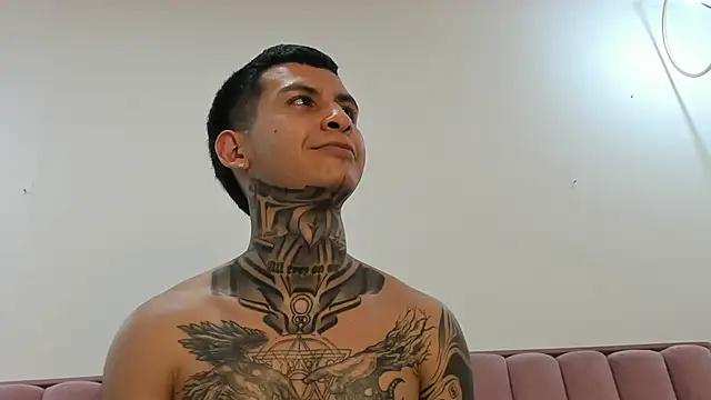 Andrew_sanders68 webcam