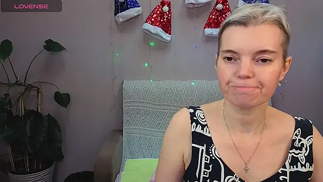 Cutie_Erikaa1 webcam