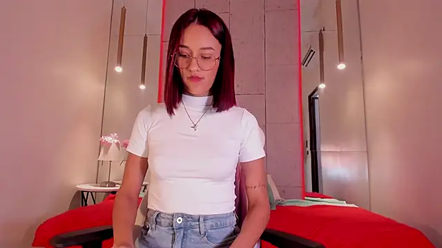 daphne_courtis webcam