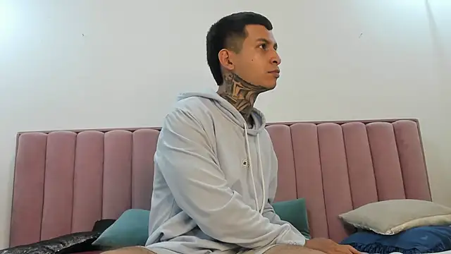 Andrew_sanders68 webcam