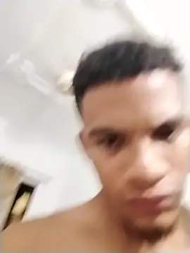 Gutierrez6383 webcam