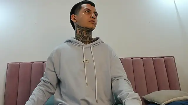 Andrew_sanders68 webcam