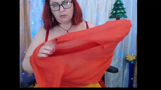 PlayfullMature webcam