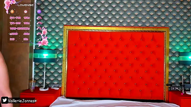 VallerieJones webcam