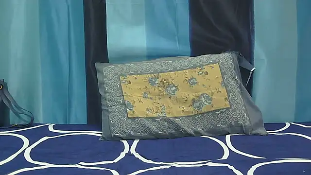 Aarti_misty71 webcam