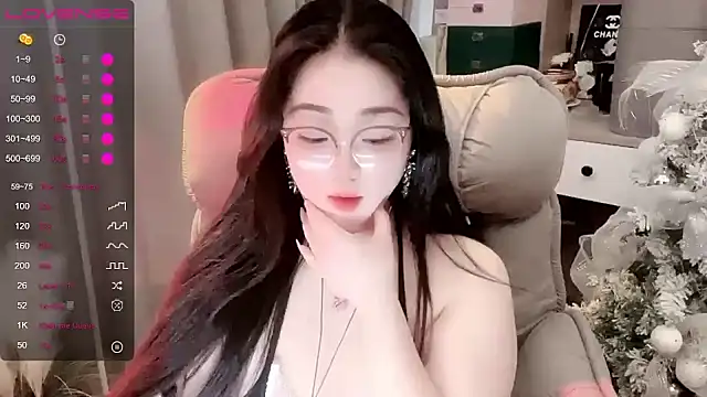 Monica-666888- webcam