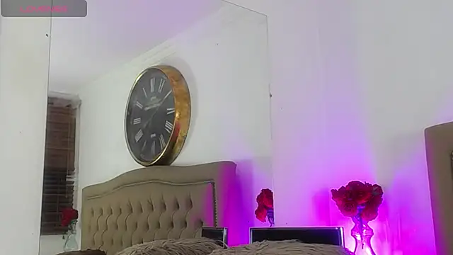 Adara_Ferrara webcam