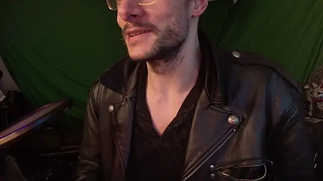 MasterDaddyCool webcam