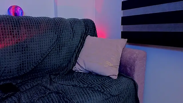 _scarletmoore webcam