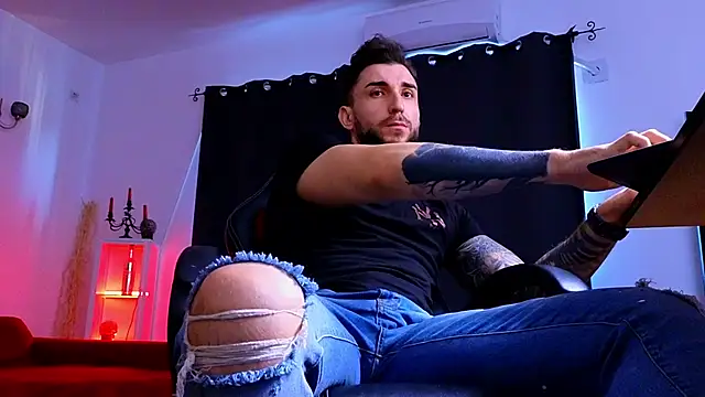 mightyaaron66 (M young) - 𖤐🔥 parTy Time ,House parTy  !  💨𖤐