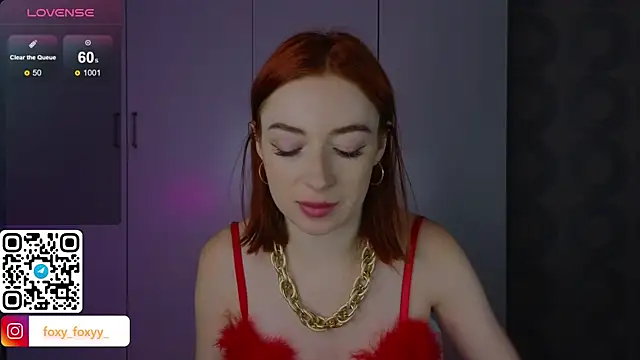 Cuteroxyfoxy webcam