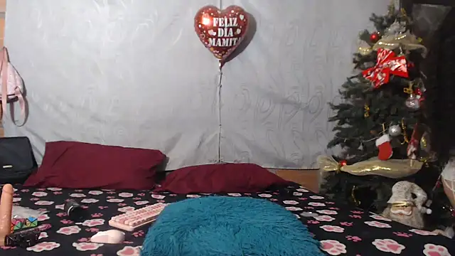 CataleyaRosee webcam