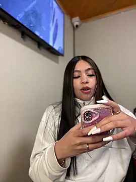 Karina16_pink webcam