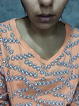 SubmissiveKaur webcam