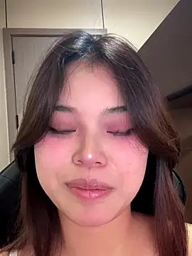 美女Toffee-00在线直播