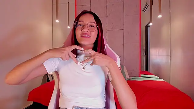 daphne_courtis webcam