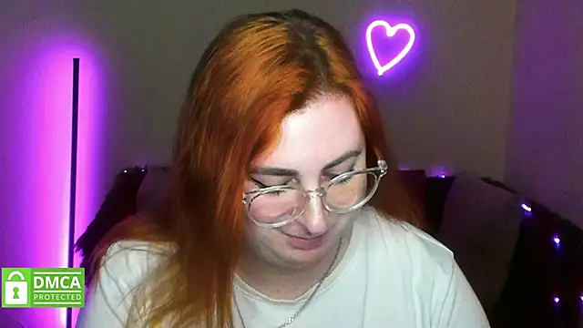 Alicia_love00 webcam