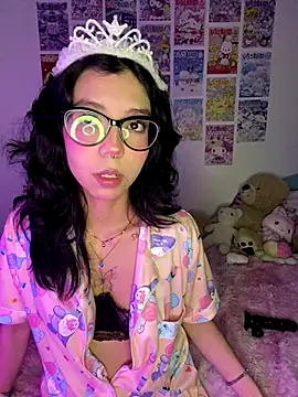 Webcam Model (Valen-Foxx1)  is live.Free join now!