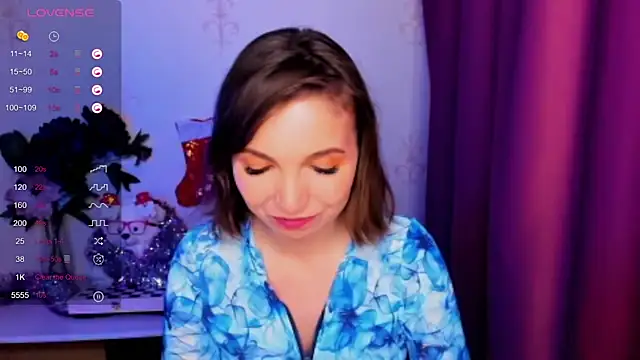 KindHazelHere_ webcam